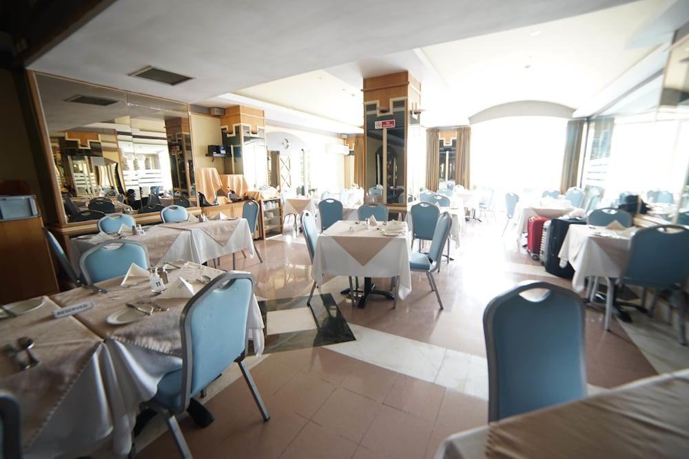 Hotel Coral 3*