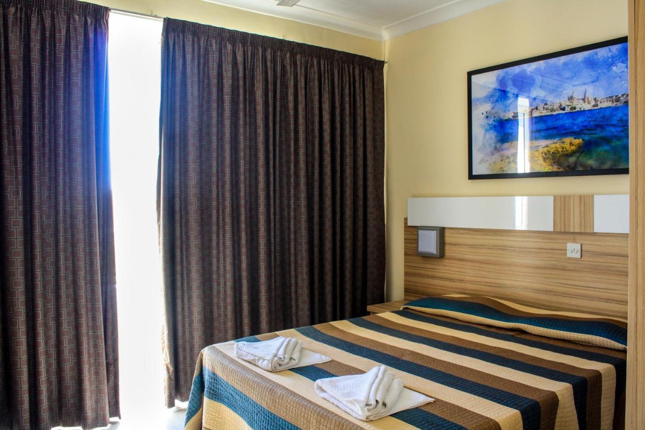 Coral Hotel 3*